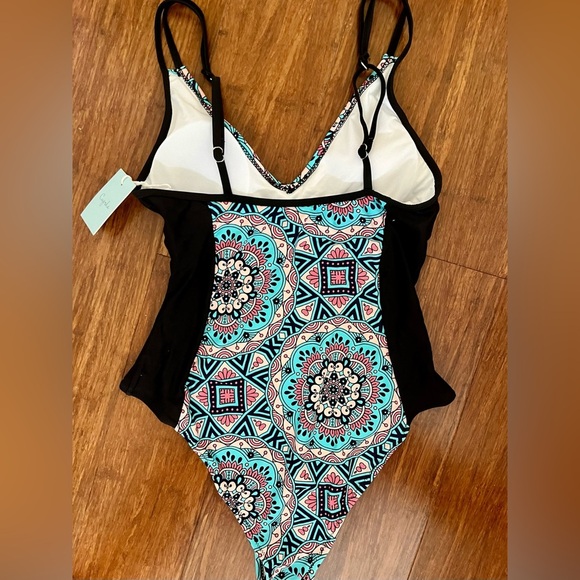 NWT! Swimsuit Cupshe 1 PC Mallot Black Turquoise Medallion Print SZ M - Picture 6 of 7